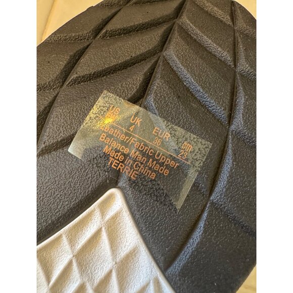 Ryka Terrie Suede Slip On Size 6W Women's Black NWB Sneaker - Picture 4 of 10